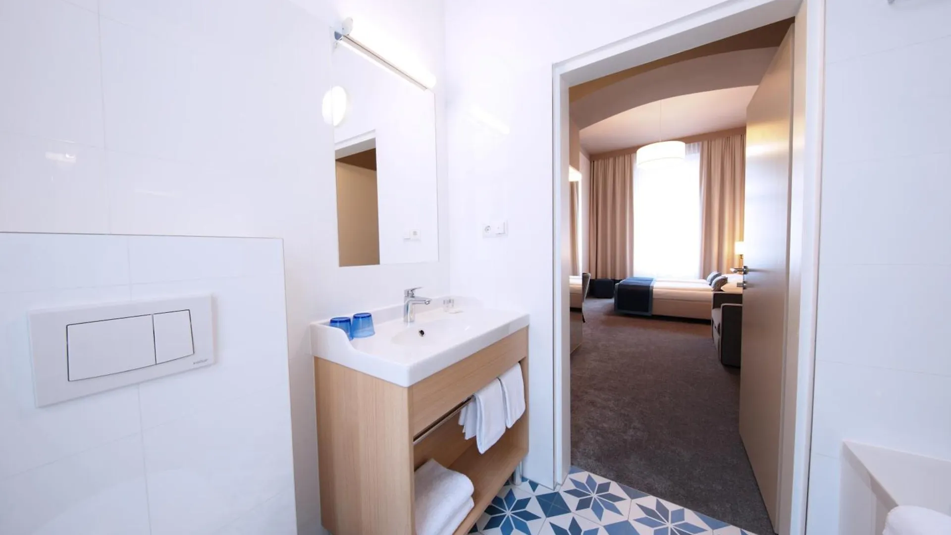 Drei Kronen Hotel Wien City Bécs