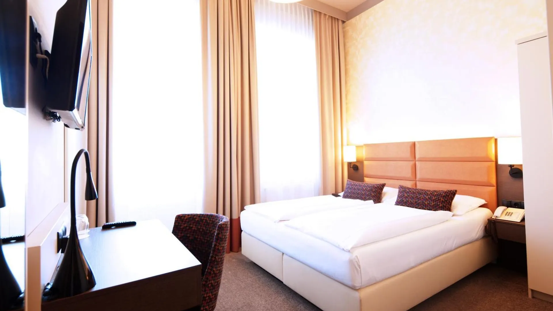 Drei Kronen Hotel Wien City 3*, Bécs