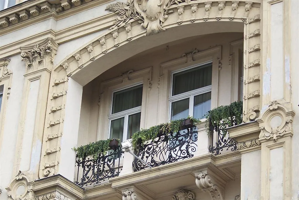 Drei Kronen Hotel Wien City Bécs
